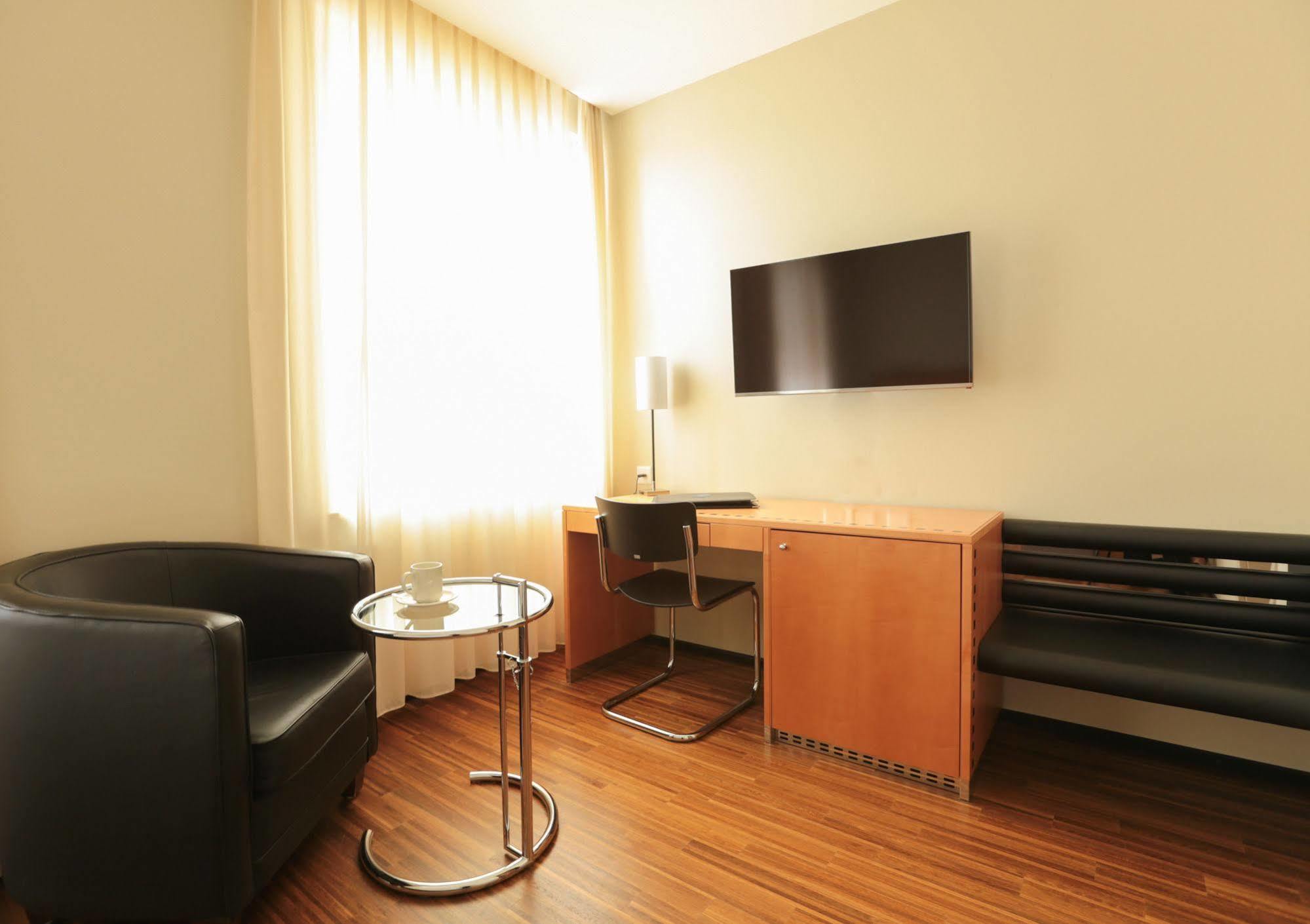 Art Deco Hotel Elite Biel Kültér fotó
